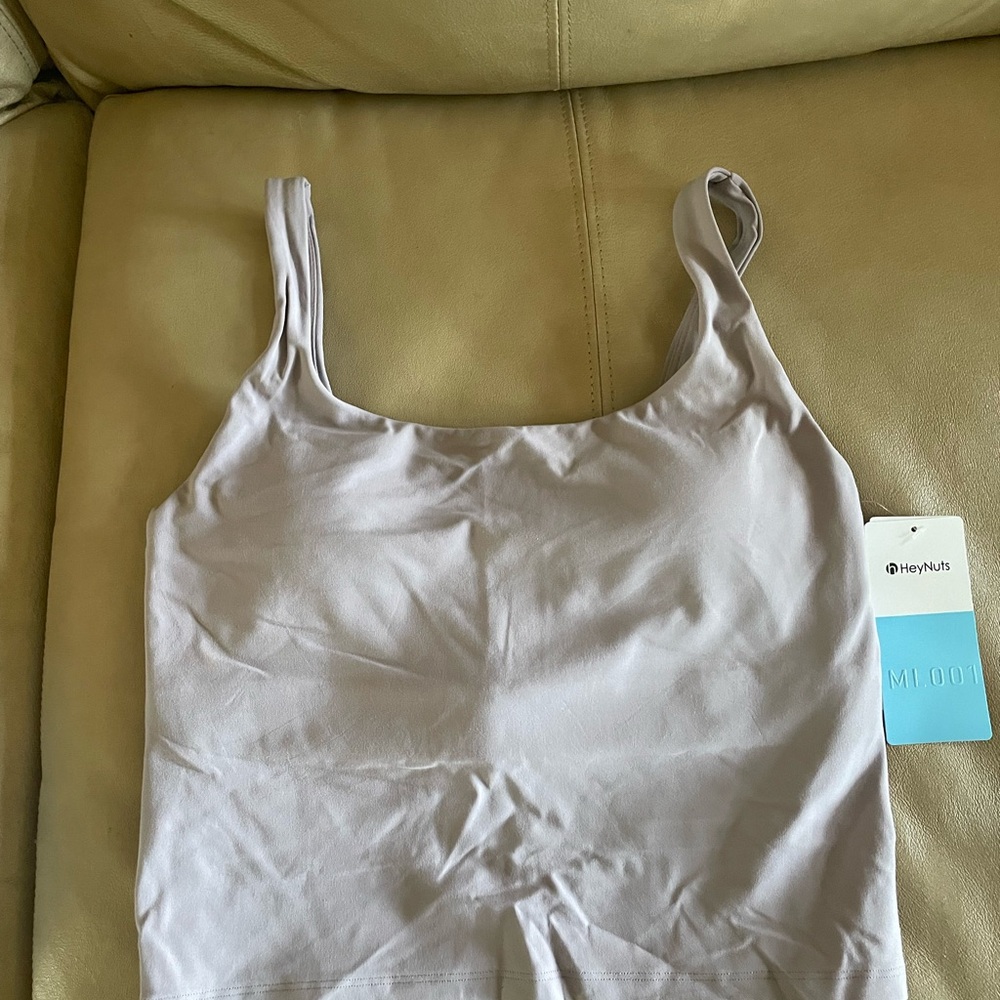 Women's Scoop Neck Tank Top in Light Lavender
